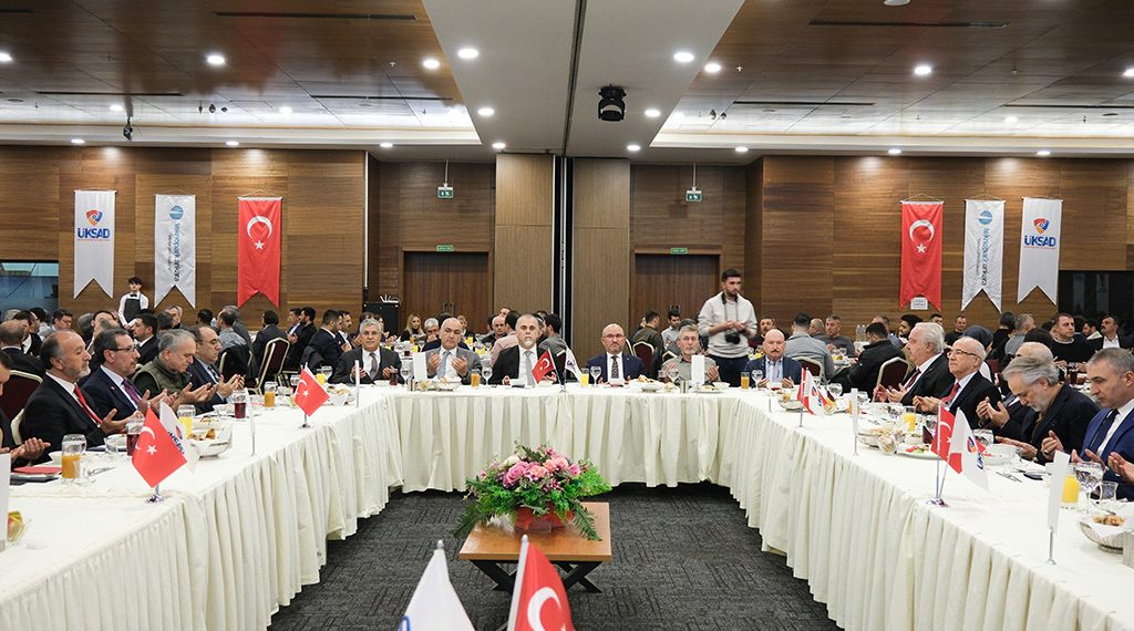 ÜKSAD İftar Programı