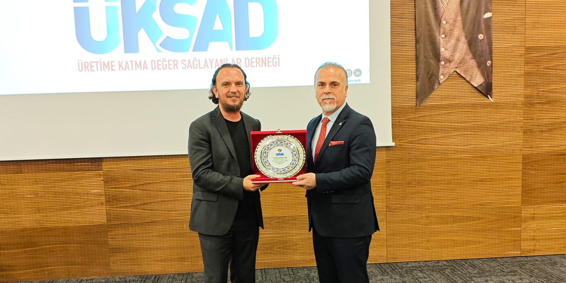 ÜKSAD Aylık Olağan Toplantımızda Sn. ÖMER BARBAROS YİŞ beyi misafir ettik