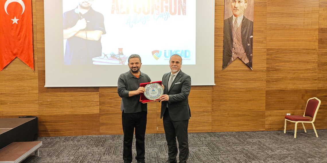 Aylık Olağan Toplantımızda Stand-up Komedyeni Sn. Av. ALİ CONGUN’u misafir ettik.