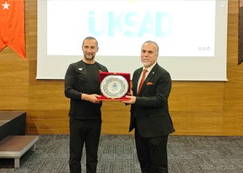 Aylık Olağan Toplantımızda Dünya Bilardo Şampiyonumuz Sn. SEMİH SAYGINER’i misafir ettik.