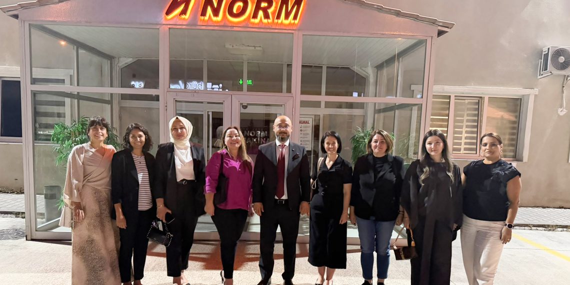 ÜKSAD Vizyoner Kadınlar Grubundan Başkanımıza Ziyaret