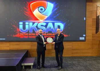 Aylık Olağan Toplantımızda İktisat Uzmanı Sn. Dr. MAHFİ EĞİLMEZ’i misafir ettik.